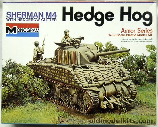 Monogram 1/32 Sherman M4 Hedge Hog Tank with Hedgerow Cutter, 4201 plastic model kit